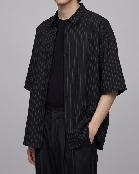 Loose-Fit Striped Shirt Black